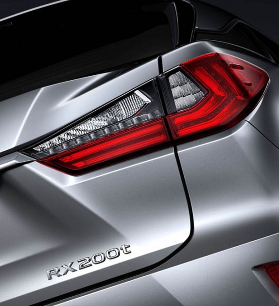 Lexus迈向涡轮世代，RX200T上海车展发表！