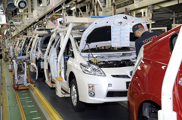 世界第一拱手让人！2015年首半年Toyota世界销量退居第二名！
