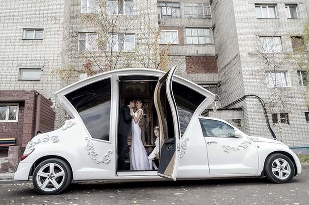 一辈子一次的结婚用车，你会选择哪一种？