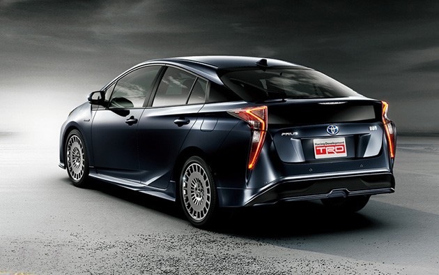 什么车都要TRD一下！Toyota在东京改装车展展出Prius TRD版本！