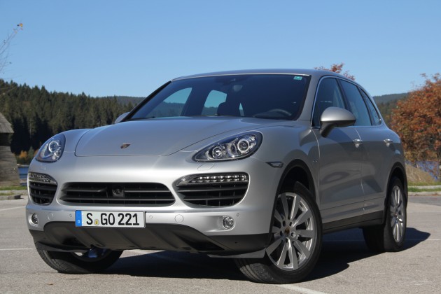 因为柴油门触犯美国空气清洁法，VW极有可能被罚款高达900亿美金！