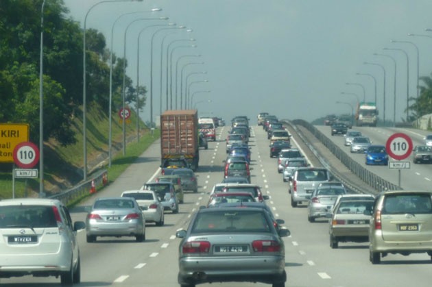 每逢佳节必塞车，你现在正在塞车吗？