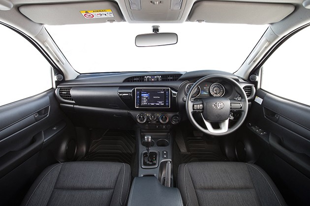 2016 Toyota Hilux 价格正式公布！入门版从RM93,350起跳！