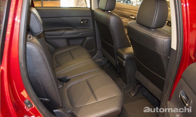 中型SUV新势力，Mitsubishi Outlander实拍！