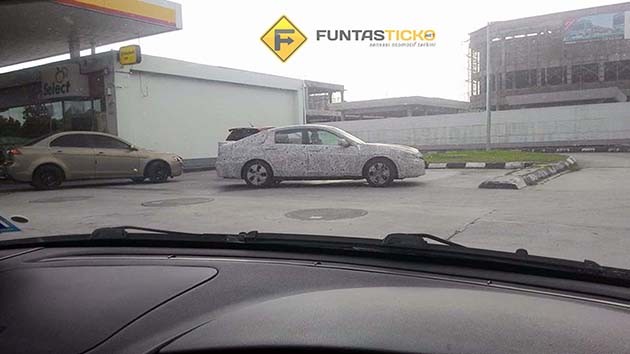 大量Proton Perdana谍照流出!全新设计的头灯!