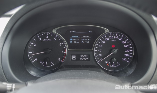 Nissan Teana 2.5,优质日系房车