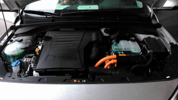 最美Hybrid车Hyundai Ioniq出现在我国！