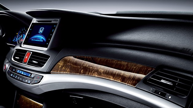 流线美学!掀背式房车Honda Crosstour!