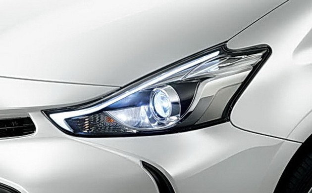 IIHS首波测试头灯亮度成绩出炉！仅有Toyota Prius V获得Good的成绩！