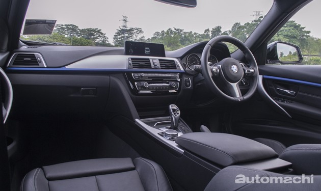 BMW 330i M Sport，不许多着墨的超强轿跑！
