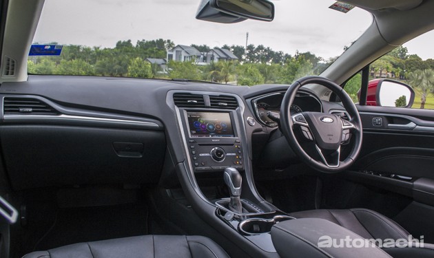 曾经同门的对决!Mazda6 2.5 Skyactiv对比Ford Mondeo 2.0 Ecoboost!