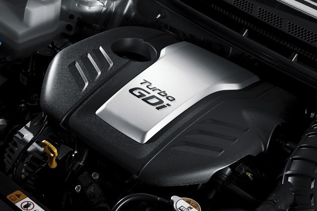 在2014年Honda推出了一款概念车叫做Concept B,外形和之后推出的Civic FC有点像因此很多人认为这个是FC的中国版本,Concept B的设计草图更被外国网站Autoblog.nl在之前于网络上释出,现在中国的汽车之家终于曝光了Concept B的量产版,它的正式名称叫做Gienia!