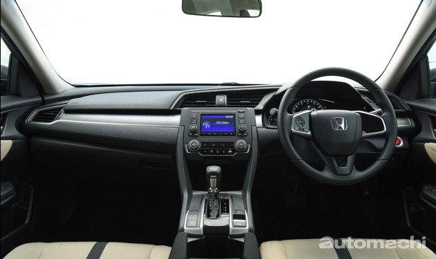 C-Segment涡轮对决！Honda Civic FC对战Peugeot 408！