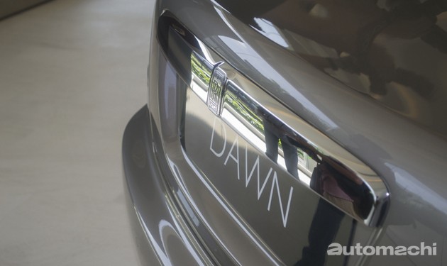 400万的黎明女神！Rolls-Royce Dawn正式登陆我国！