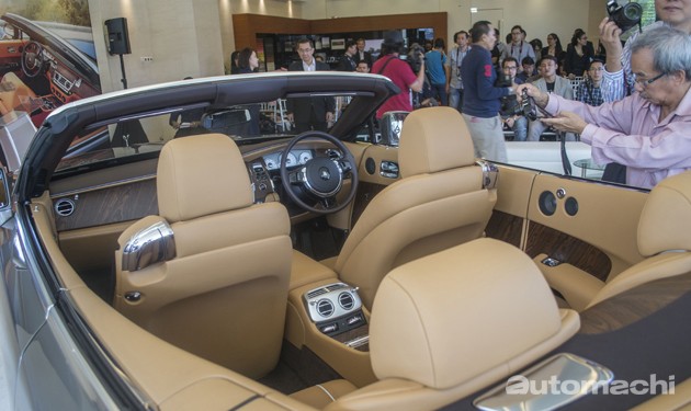 400万的黎明女神！Rolls-Royce Dawn正式登陆我国！