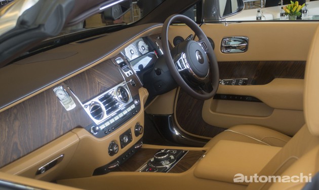 400万的黎明女神！Rolls-Royce Dawn正式登陆我国！