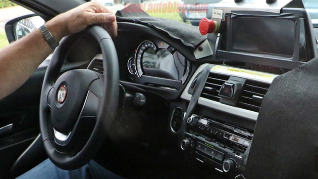 2018年现身！BMW G20 3 Series内饰图首次曝光！