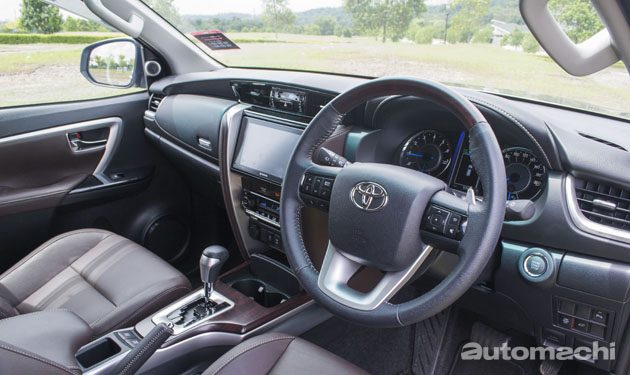 优雅的硬汉!试驾Toyota Fortuner 2.7 SRZ!