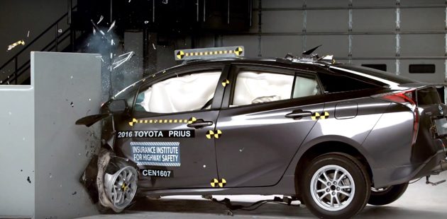 第四代Toyota Prius在IIHS测试