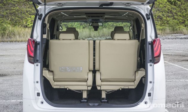 Toyota Alphard ,老板级人物的最佳座驾!