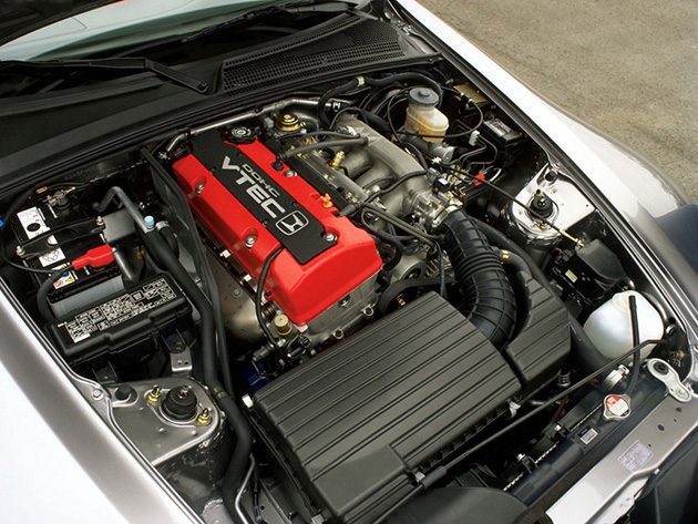 经典车款回顾：自然进气之王 Honda S2000 ！