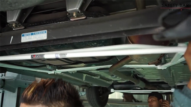 Perodua Axia 真的可以“甩尾”？专人示范给你看！