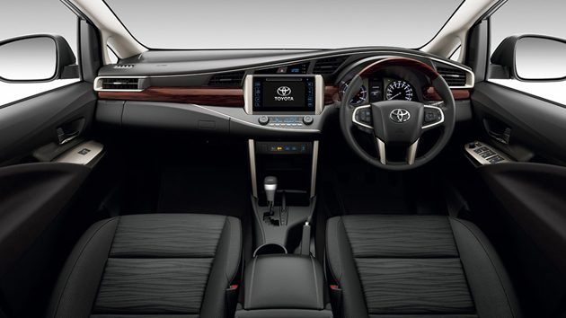 2017 Toyota Innova 价格和细节正式公布！