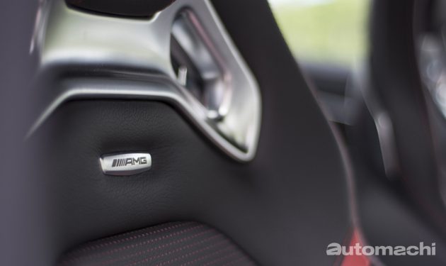 最入门轿跑? Mercedes-AMG CLA45 2016 试驾!