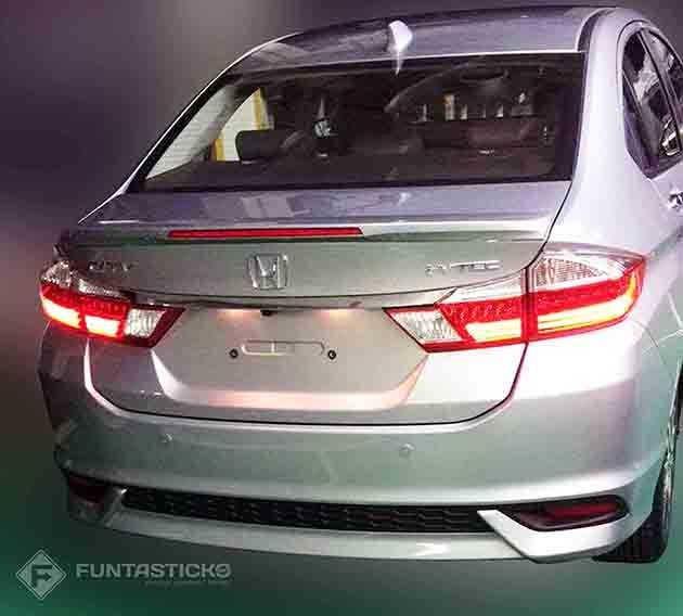 白色 Honda City 小改款照片曝光！