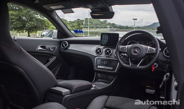 帅气小轿跑， Mercedes-Benz CLA200 