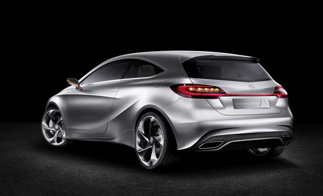 向E Class靠拢！ 2018 Mercedes-Benz A Class 内装曝光！