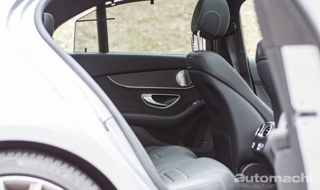 Mercedes-Benz C350e 绿色豪华轿跑！