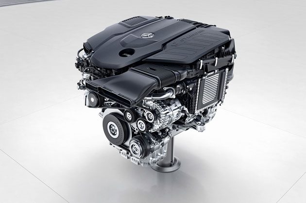 Mercedes-AMG A45 2018 电控涡轮上身，马力突破 400 hp！