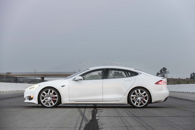 Tesla Model S P100D ，比汽油超跑还要快！