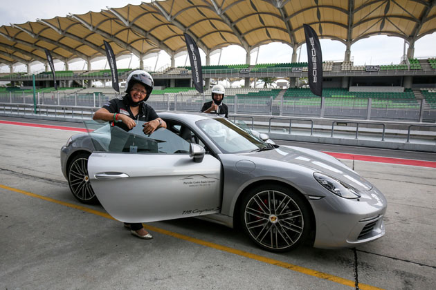 Porsche Malaysia 推介驾驶课程，所有Porsche车款都可参加！
