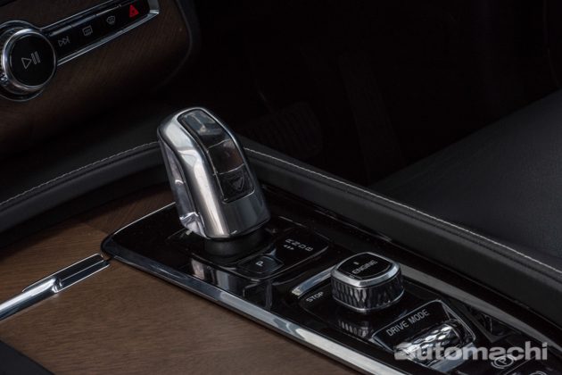 Volvo XC90 T8 CKD ,非常安全的豪华7人SUV!