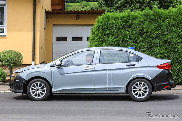 Honda Insight 伪装车疑似被捕获,今年东京车展亮相!