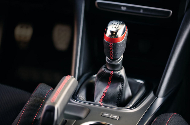 Civic Type R 杀手来袭，2018 Renault Megane RS 发布！