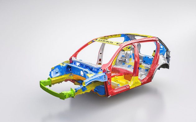 Volvo XC40 撞击影片释出！谁说小车不安全？