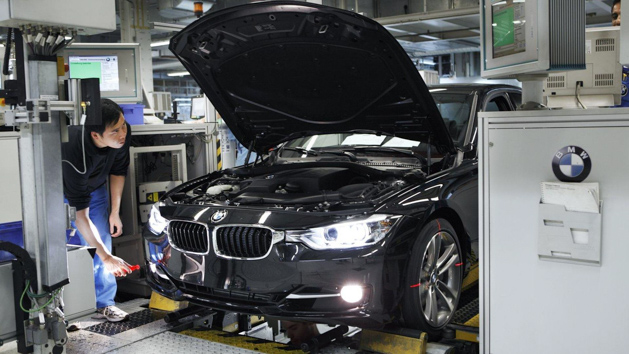 来看看 BMW 3 Series F30 的生产过程！
