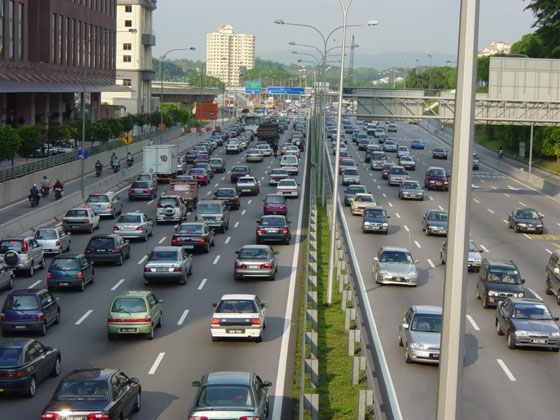 Malaysia 公路常见的状况，你最讨厌哪一种？