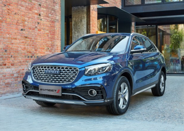 当 Mercedes-Benz GLA 结合 Audi Q2 ，山寨车的另一高峰！