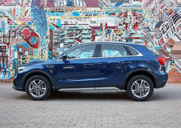 当 Mercedes-Benz GLA 结合 Audi Q2 ，山寨车的另一高峰！