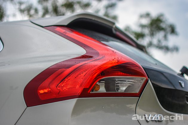 Volvo V40 2017 ，性价比超高的豪华掀背！