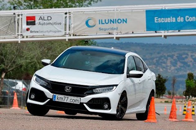 Honda Civic 以操控闻名,但是应付 Moose test 它的成绩怎么样?