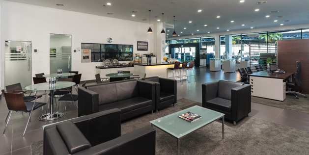 Mercedes-Benz 巴生 3S 展示厅隆重开张！