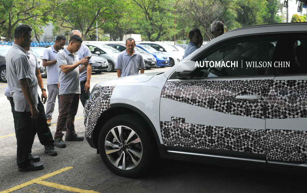Proton SUV 或提供红色车色选项?
