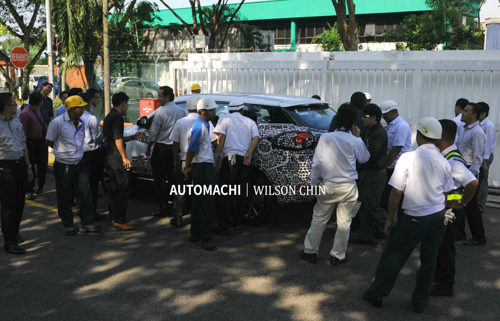 Proton SUV 或提供红色车色选项?