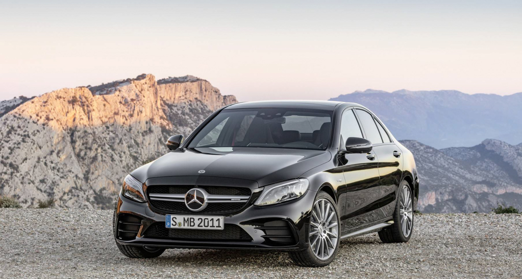 小改款 Mercedes-AMG C43 4Matic 正式登场，最大马力 385 hp ！