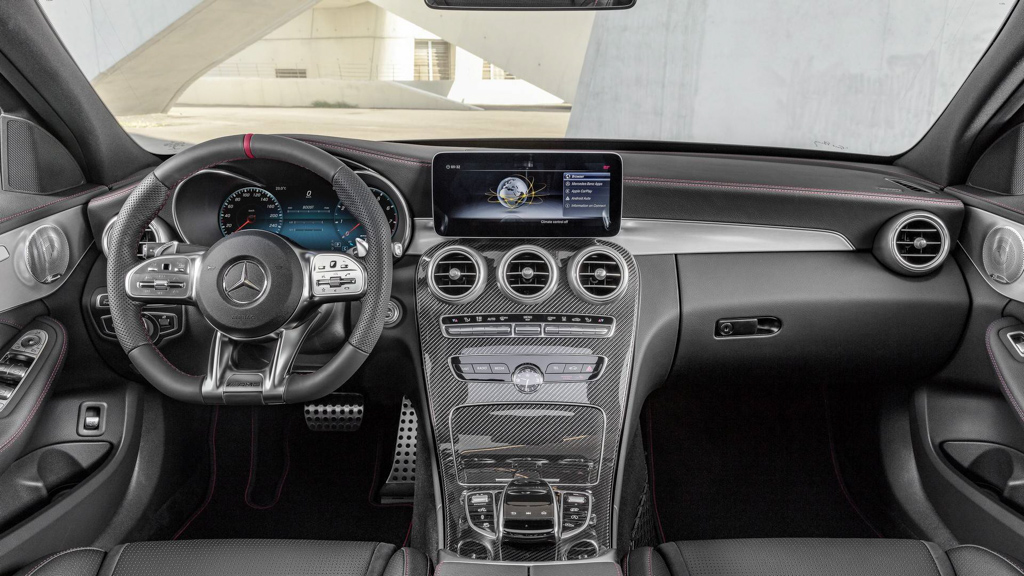 小改款 Mercedes-AMG C43 4Matic 正式登场，最大马力 385 hp ！